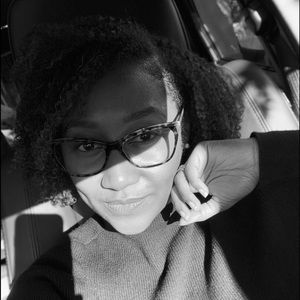 Meet your Posher, Amber